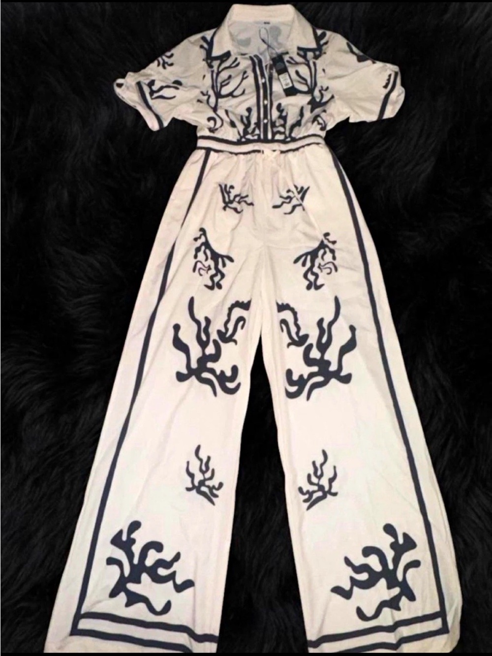 Fashion Nova White Black Abstract Wide Leg Collared Short Sleeve Jumpsuit M